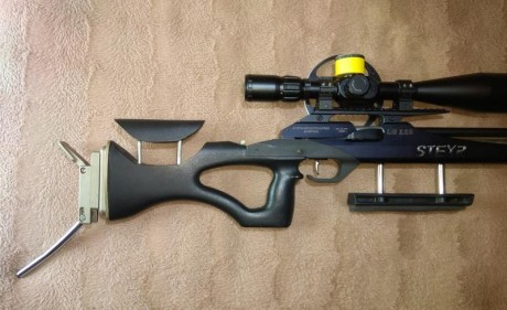 Se vende Steyr HP del 4,5 con cañón de HW100 y stryper, lleva seta carrillera y cantonera regulables, 22