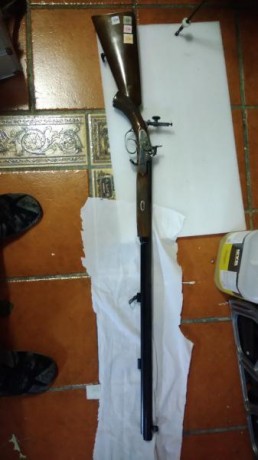  P_20180312_211735.jpg 

Hola, lo dicho vendo este arma de AMR con 9 estrías. Calibre 451.
Es un arma 00