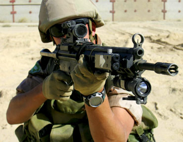 Se trata de "matizar" el arma y calibre... mas aún partiendo que antes tenían su versión de 100