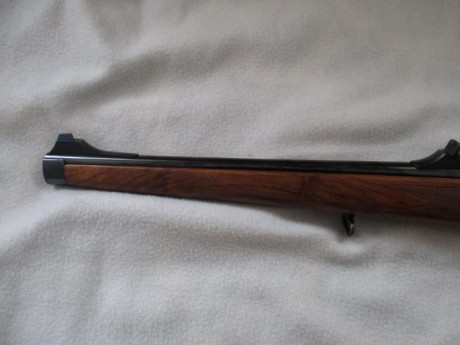 se vuelve a poner en venta el rifle de un amigo se trata de un carl gustaf 2000 caja larga en calibre 50