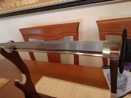 Hola a todos :
Desde hace mas o menos un mes se me metió en la cabeza la idea de hacerme con una katana. 11