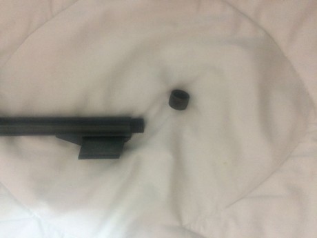 CARABINA CZ CON VISOR X24, VIPODE Y 2CARGADORES UNO 5 Y OTRO DE 10
ROSCA DE FABRICA CAL 22 LR, MALETIN 01