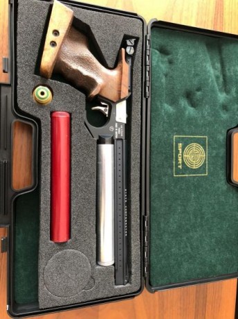 Vendo pistola Steyr Lp1 impecable.
Cacha Morini sin retocar en talla M.
Juntas recién cambiadas.
Maletín 00