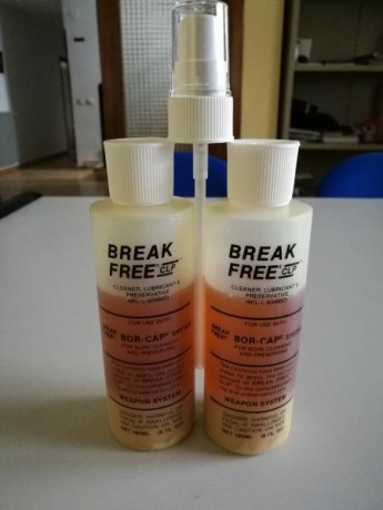 Vendo 2   botes a estrenar (a pesar de q parece q están empezados)  de  BREAK FREE CLP de 180 ml  cada 00