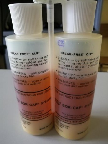 Vendo 2   botes a estrenar (a pesar de q parece q están empezados)  de  BREAK FREE CLP de 180 ml  cada 10