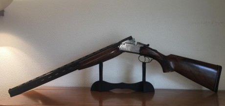 Vendo escopeta superpuesta, expulsora de marca reconocida (A Z) largo de cañón 70 y  choques clásicos 02