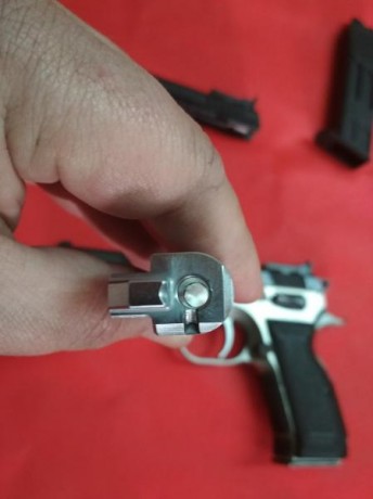 Hola a todos, pongo en venta mi Pistola Tanfoglio Match due-tone del calibre 9mm Parabelum junto con su 22