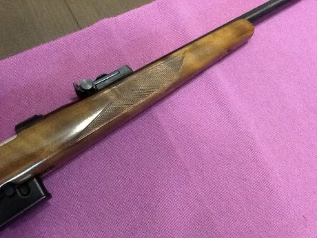 Hola. En venta por no utilizar magnífico rifle en calibre 222 Rem, utilizado para competición en miras 11
