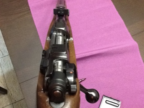 Hola. En venta por no utilizar magnífico rifle en calibre 222 Rem, utilizado para competición en miras 21