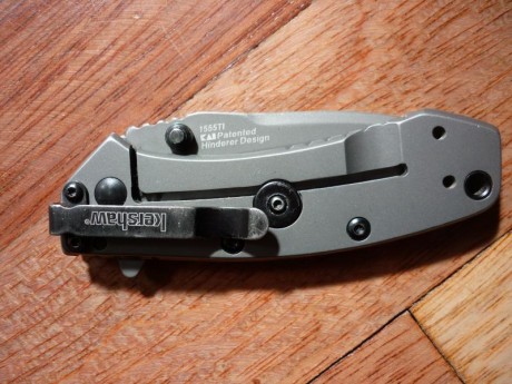 Vendo esta estupenda navaja fabricada por el diseñador Rick Hinderer, famoso pos sus colaboraciones con 02