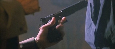 Compañeros,

En vista de las ganas de algunos (Elcafe, Wilcow, Vrakk, etc) por adivinar armas de películas 140