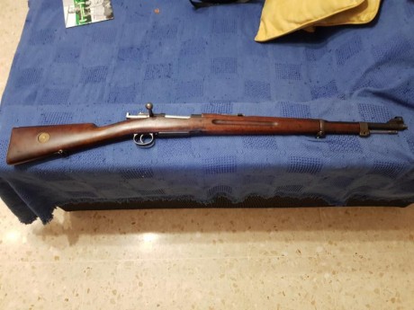Vendo Carls Gustaf año 1900 todos los numeros coincidentes buen estado con cubre punto.
550€ portes aparte. 01