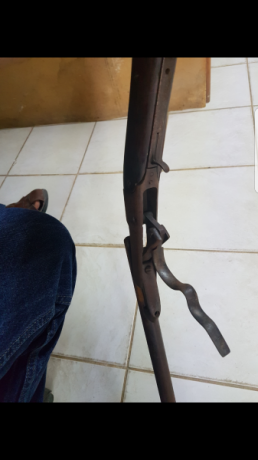 Hola a todos, tengo una escopeta antigua monotiro y me han hecho una pregunta que no se responder, 
 http://www.armas.es/foro/download/file.php?id=436556&t=1 61