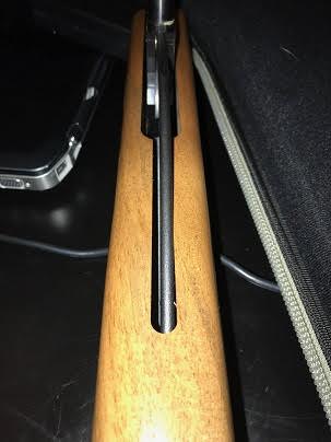 Buenos días,

cuando quiebro el cañon de mi Cometa Fenix 400 me he dado cuenta que la biela roza ligeramente 00