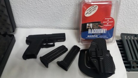 SE VENDE PISTOLA HK USP COMPACT 9 PB COMO NUEVA,CON MALETÍN, KIT DE LIMPIEZA,DOS CARGADORES,Y FUNDA ANTIHURTO 01