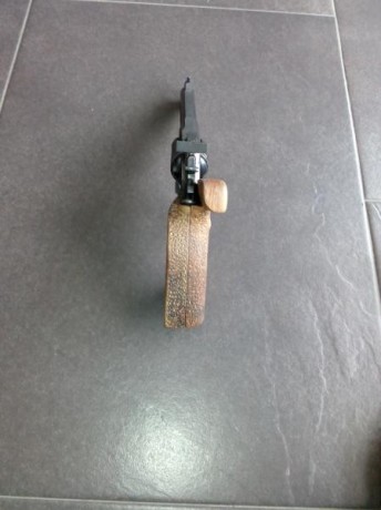 :helicopter: Hola vendo este revolver para fuego central por 100€. El arma se puede probar en Tarragona.
Un 10