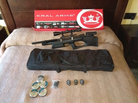 Se vende todo esto:

-Carabina Bullpup Kral Puncher Breaker Silent del 4,5 con tres cargadores y todo 00