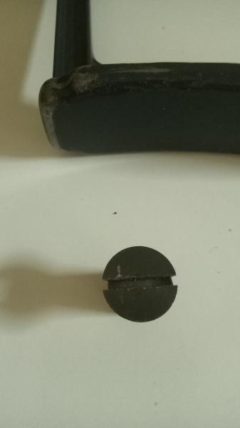 Se vende culata plegable original de vz 58

La pintura original esta un poco rozada, pero el boton/tornillo 02
