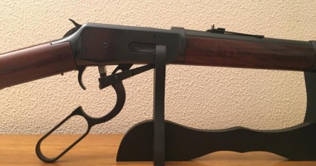Vendo rifle WINCHESTER palanca MOD.94 c/ 30 30 en muy buen estado.
Precio inmejorable: 475 euros

 IMG_0470.JPG 01