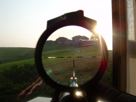 Voy a poner unas fotos del visor mirando en dirección al sol pues parece que en algunos sitios de cuyo 00