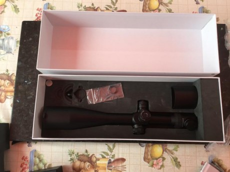 https://it.hawkeoptics.com/sidewinder-ed-10-50x60-tmx.html


Sistema óptico de alta precisión para larga 12