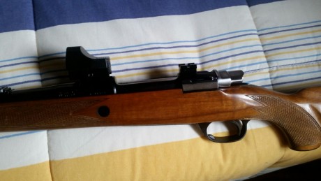 Se vende rifle Santa Barbara 270 deluxe en perfecto estado. 400€ el punto rojo por separado 100€

630648264 01