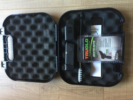 Pongo a la venta mi Glock 26 bicolor, con pocos disparos, solo se ha hecho servir el cargador de 10 cartuchos, 10