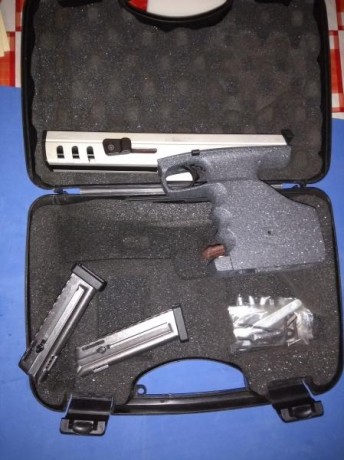 Se vende revolver Astra Mach del calibre 38 de 6 pulgadas por 175€ y pistola Walter del 22 por 150,las 00