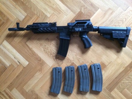 A la venta VZ58 Samopal en cal. 222 Remington 
-Culata CCA (3 Posiciones)
-6 cargadores 
-Funda táctica 10