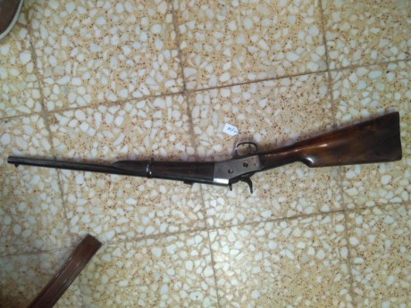 Hola compañeros...un coleccionista me vende una carabina que me dice,es del 43 spanish....no se que hacer...es 01