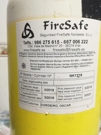 Vendo dos bombonas de 6l. / 300 bar con la inspección recién pasada. Estan en Pontevedra y contando con 01