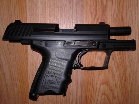 Se vende PISTOLA HK P2000 SK CAL. 9mmx19 

Ubicación: Guipuzkoa

Arma muy práctica para trabajo de paisano. 01