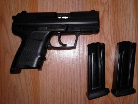 Se vende PISTOLA HK P2000 SK CAL. 9mmx19 

Ubicación: Guipuzkoa

Arma muy práctica para trabajo de paisano. 00