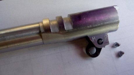 Hola, muy buenas

He tenido un percance con el cañón de mi Norinco 1911 A1 45 acp y me gustara que me 02