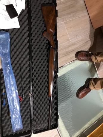 Hola a todos.
Vendo rifle Sauer 202 calibre 8x68S. Muy buen estado por haber tenido poco uso.
Lleva las 01