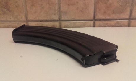 Hola a todos,

Me cambio al calibre 12 y pongo en venta cargadores del rifle MINI-30 que tengo coleccionados 00