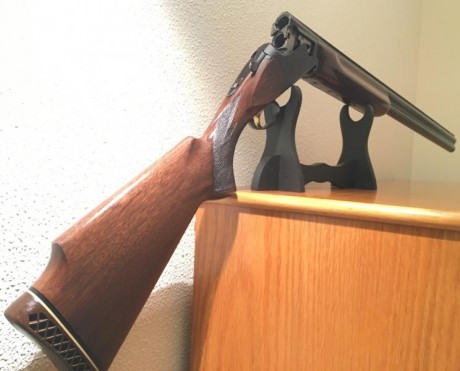 Vendo escopeta plato MIROKU 73, 50 de cañón 1 y 2 estrellas , culata montecarlo, banda ancha, doble punto 01