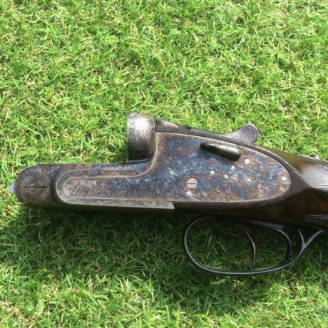 Vendo rifle Bergara B14 HMR nuevo , solo con el rodaje hecho del cañón. 
Precio en venta 800€ mas portes 111