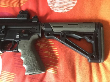 ...pues eso que pongo a la venta carabina del .22 
Es una HK 416 de umarex. Cañon corto con apenas 50 11