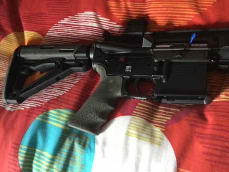 ...pues eso que pongo a la venta carabina del .22 
Es una HK 416 de umarex. Cañon corto con apenas 50 21