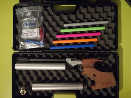 Hola a todos.
Para dar paso a otra pistola, pongo a la venta mi Hammerli ap 20 pro. La compré a finales 02