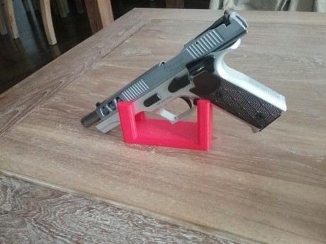 Buenos días. 

Cambio impresora 3d nueva por arma corta que me  interese o carabina 22 tipo m4. La impresora 11