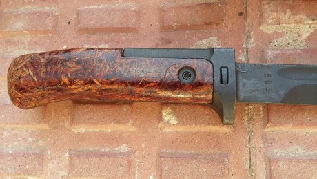 Buenas.
Vendo bayoneta original para el rifle de asalto SAMOPAL SA VZ-58 del Ejército de la antigua República 11