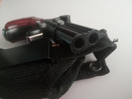VENDIDA
Hola a todos,
Pongo a la venta Cobra Derringer de 9mm Pb, del año 2009, acabado negro, cachas 02