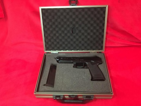 Vendo pistola HECKLER & KOCH HK MARK 23, calibre .45. Utilizada por el SOCOM. ver en:
https://www.blackrecon.com/es/pistola-heckler-koch-hk-mark-23.html
https://www.armas.es/arma-corta/pistola-hk-mk-23-socom-una-bestia-del-calibre-45-acp-para-las-fuerzas-especiales-de-eeuu-i

Está 01