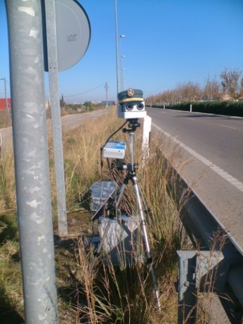 Pues eso mucho cuidado con las flores en las carreteras, y es que hay "ramos" con muy mala leche.
https://www.youtube.com/watch?v=7OJz2hGT9FE
 100