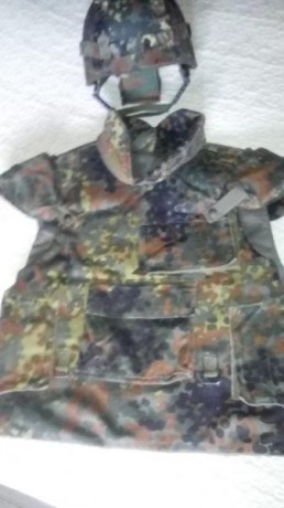 Se vende casco de combate marte kevlar con funda fletac  talla media  esta como veis nuevo  por si alguien 22
