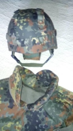 Se vende casco de combate marte kevlar con funda fletac  talla media  esta como veis nuevo  por si alguien 21