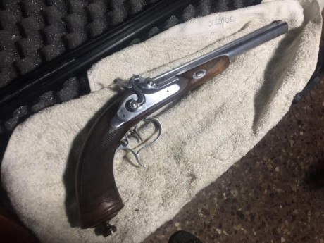 Vende un compañero pistola Rochatte Bondini calibre 45 para la modalidad de Kuchen . El precio es de 300€ 00