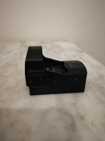Se vende visor holográfico burris fastfire 3. Comprado la pasada temporada. Se vende por venta del rifle 01